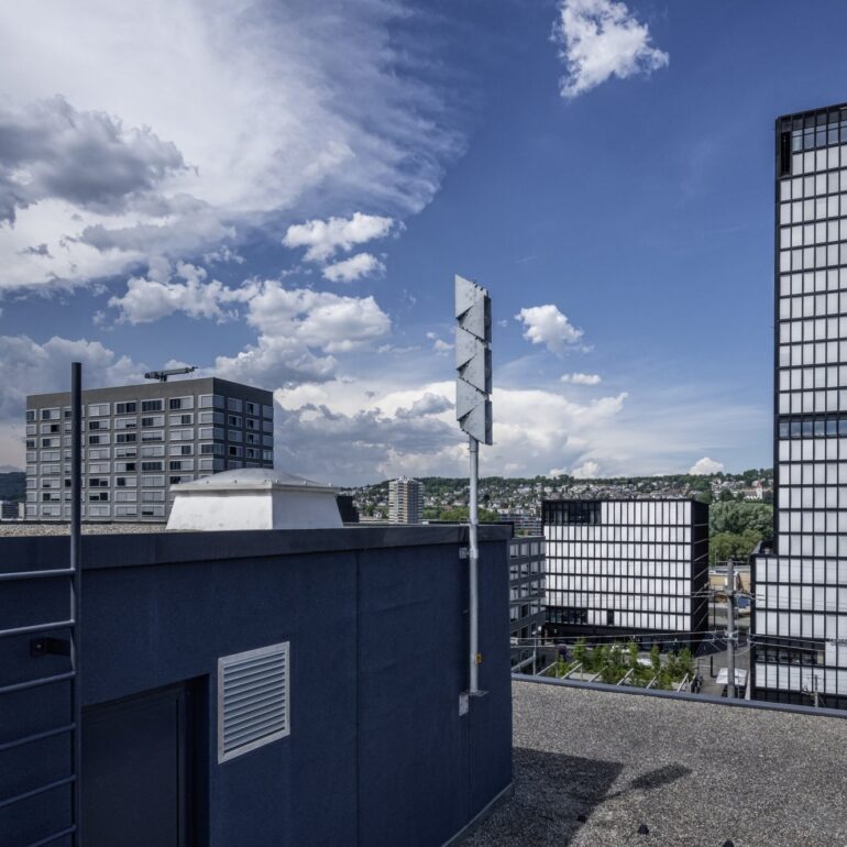 Kockum Sonics Sirene Alarmierungssystem Stadt Zürich Hochhaus