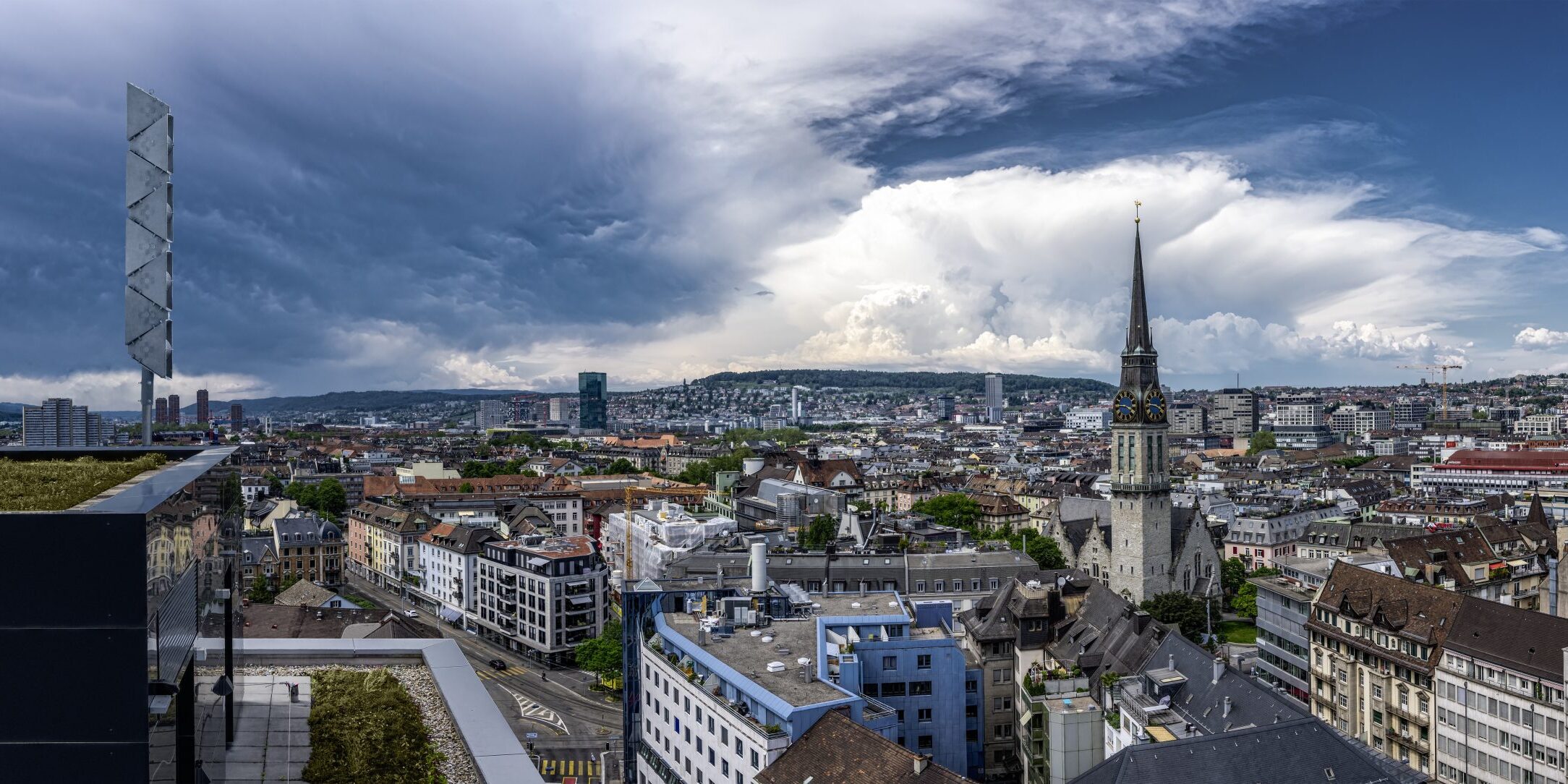 Sirene auf Flachdach Kockum Sonics Stadt Zürich