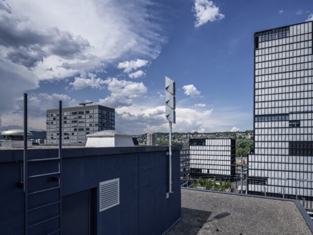 Kockum Sonics Sirene Stadt Zürich Hochhaus