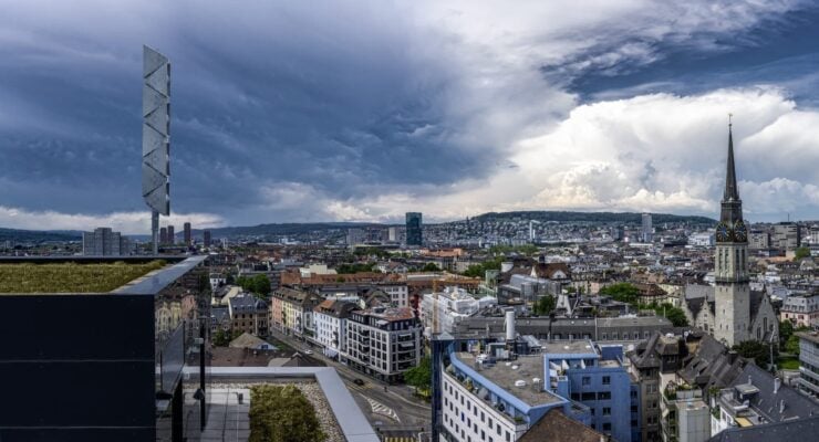 Sirene auf Flachdach Kockum Sonics Stadt Zürich