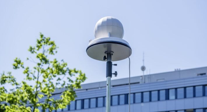 Kockum Sonics Stativ und Platte für mobile Sirene